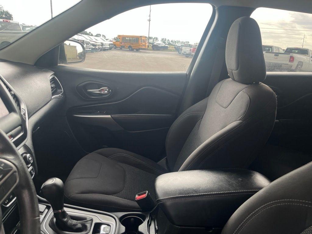 Jeep Cherokee  2019