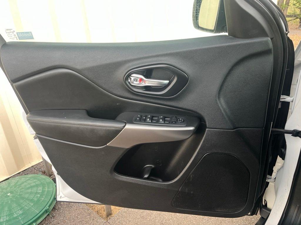 Jeep Cherokee  2019