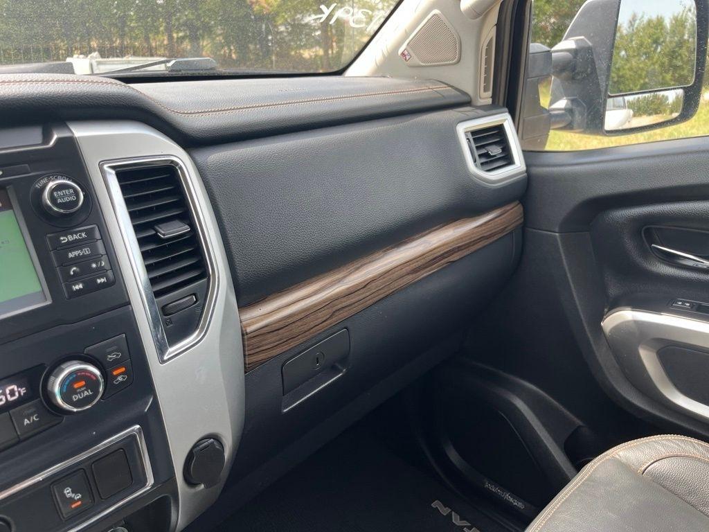 Nissan Titan XD  2017