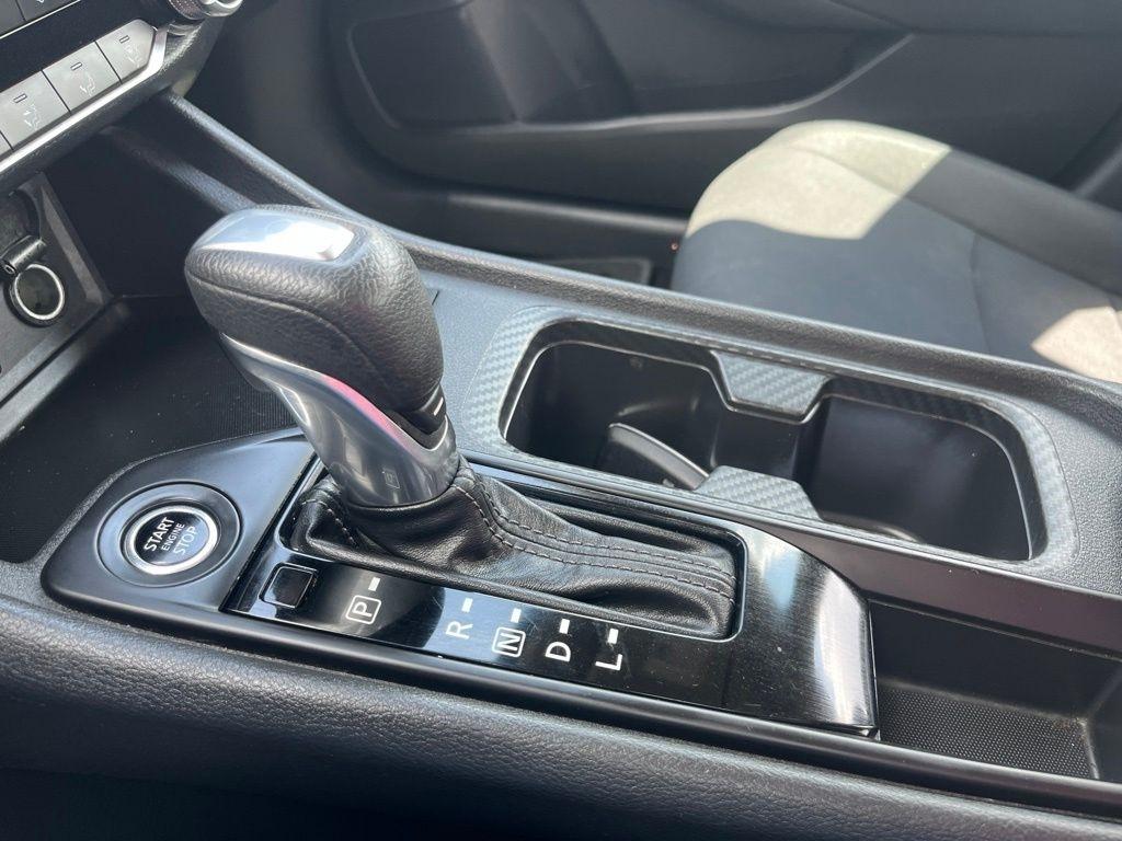 Nissan Sentra  2024