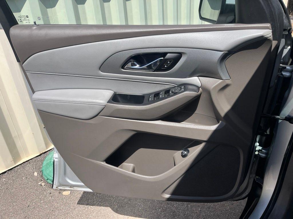 Chevrolet Traverse  2021