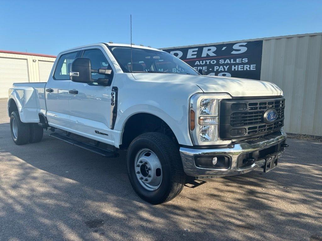Ford F-350 SD  2025