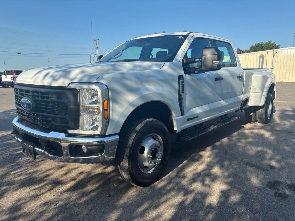 Ford F-350 SD  2025