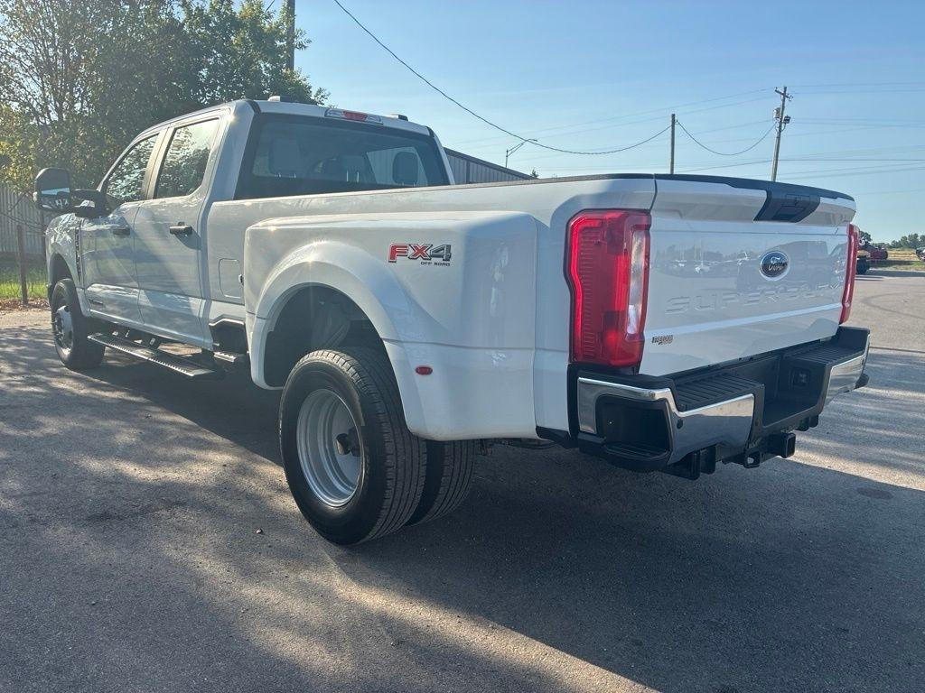 Ford F-350 SD  2025