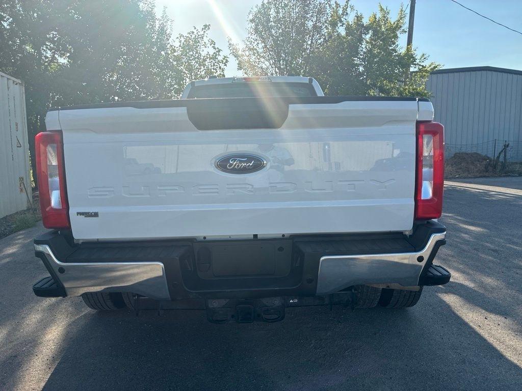 Ford F-350 SD  2025