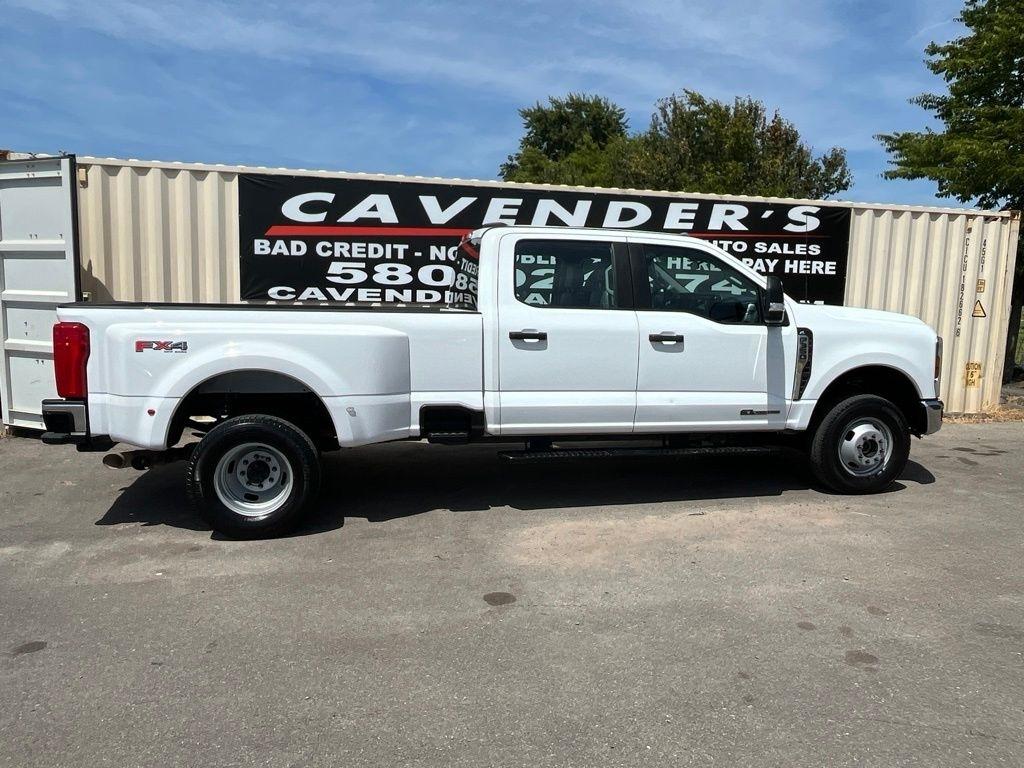 Ford F-350 SD  2025