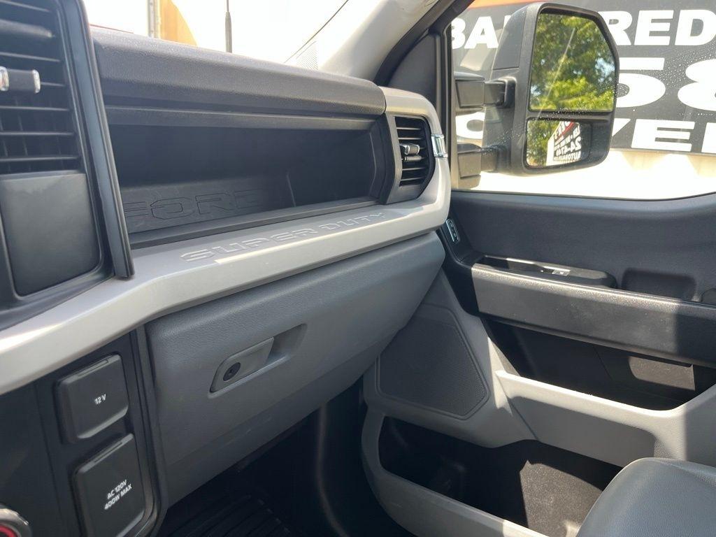 Ford F-350 SD  2025
