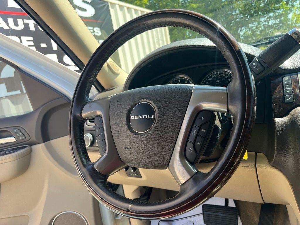 GMC Yukon Denali  2014