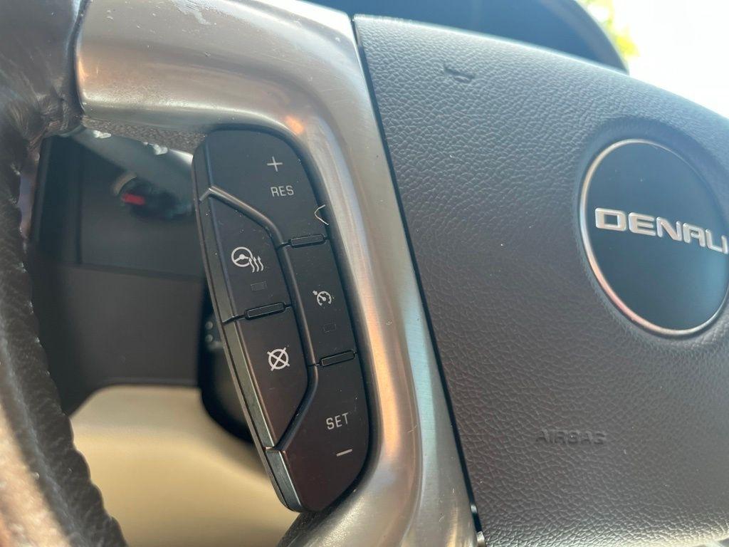 GMC Yukon Denali  2014