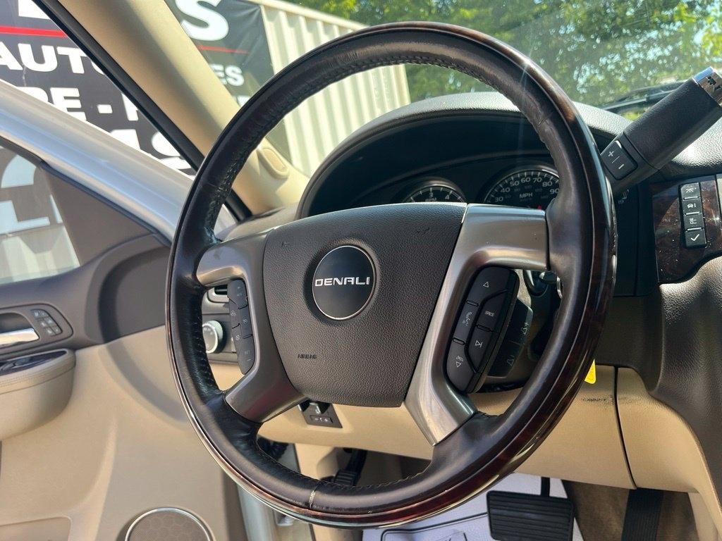 GMC Yukon Denali  2014