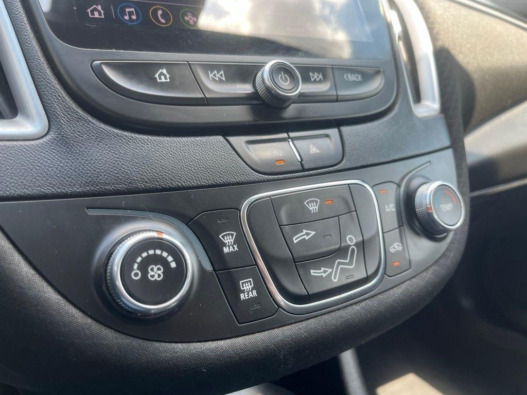 Chevrolet Malibu  2022
