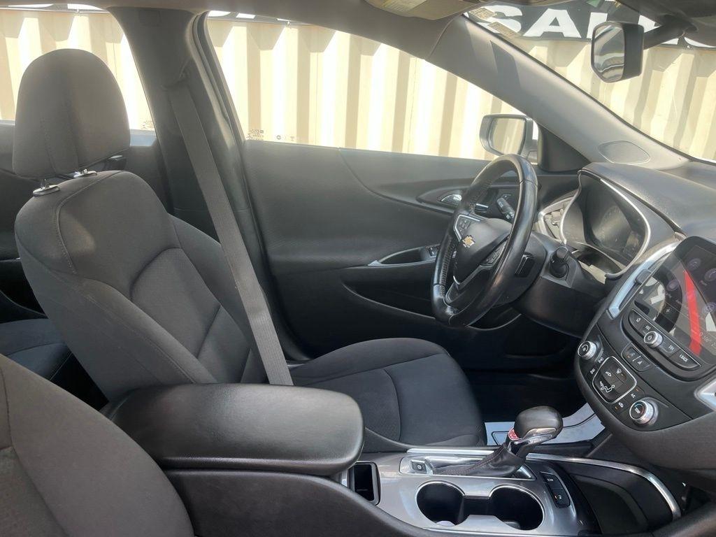 Chevrolet Malibu  2022