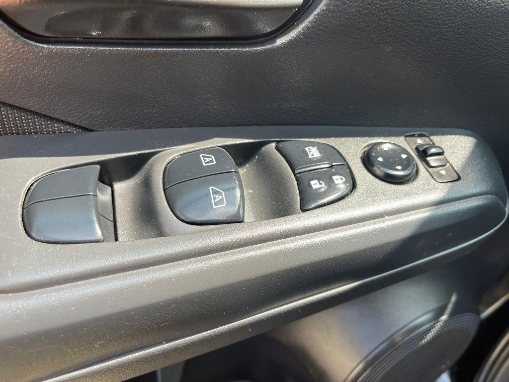 Nissan Kicks  2025