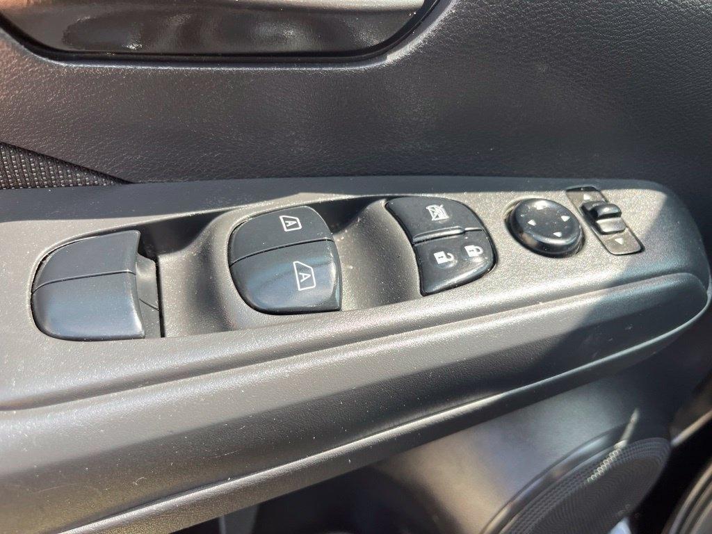 Nissan Kicks  2025