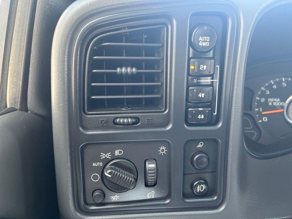 Chevrolet Silverado 1500  2004