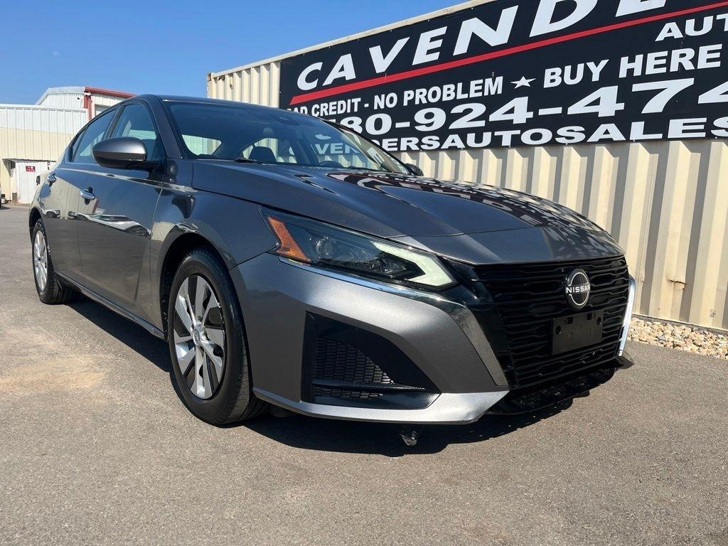 Nissan Altima  2023
