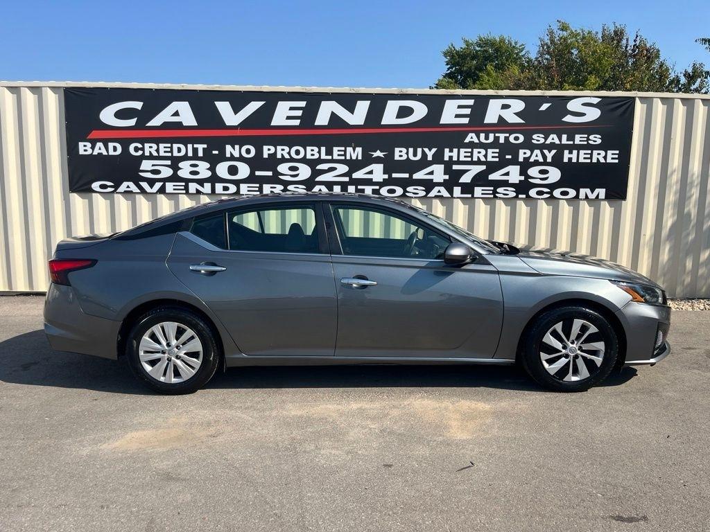 Nissan Altima  2023