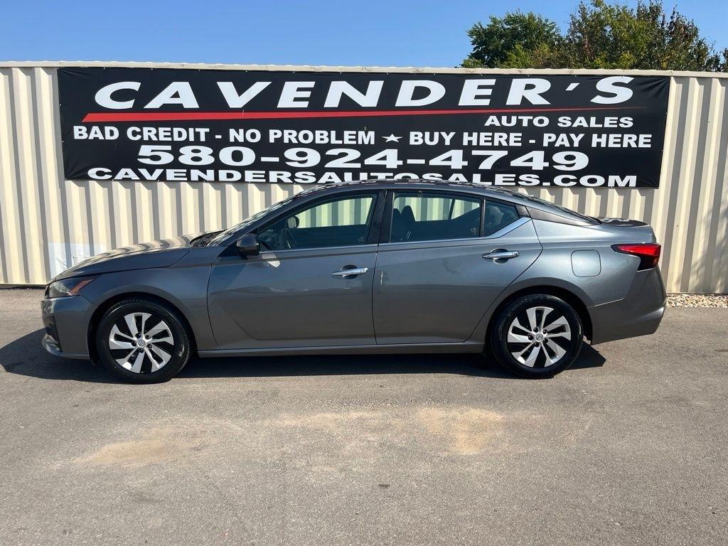 Nissan Altima  2023