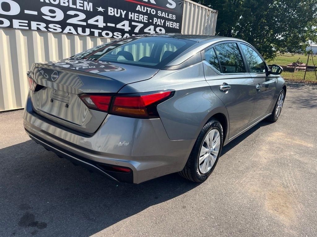 Nissan Altima  2023