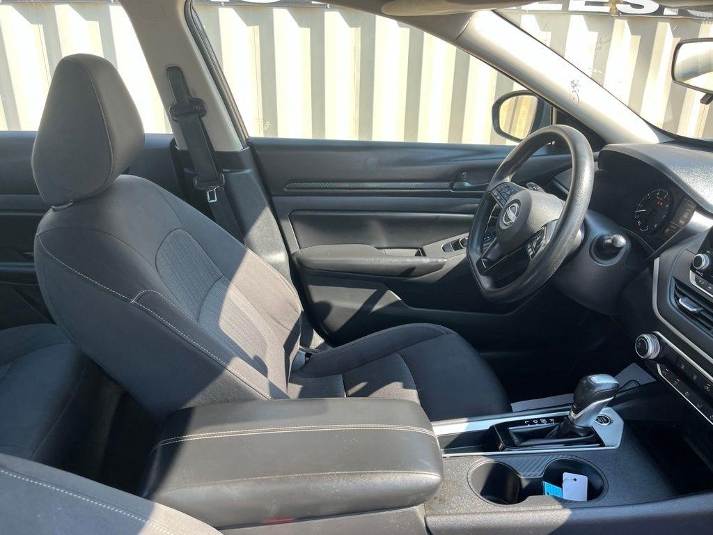 Nissan Altima  2023