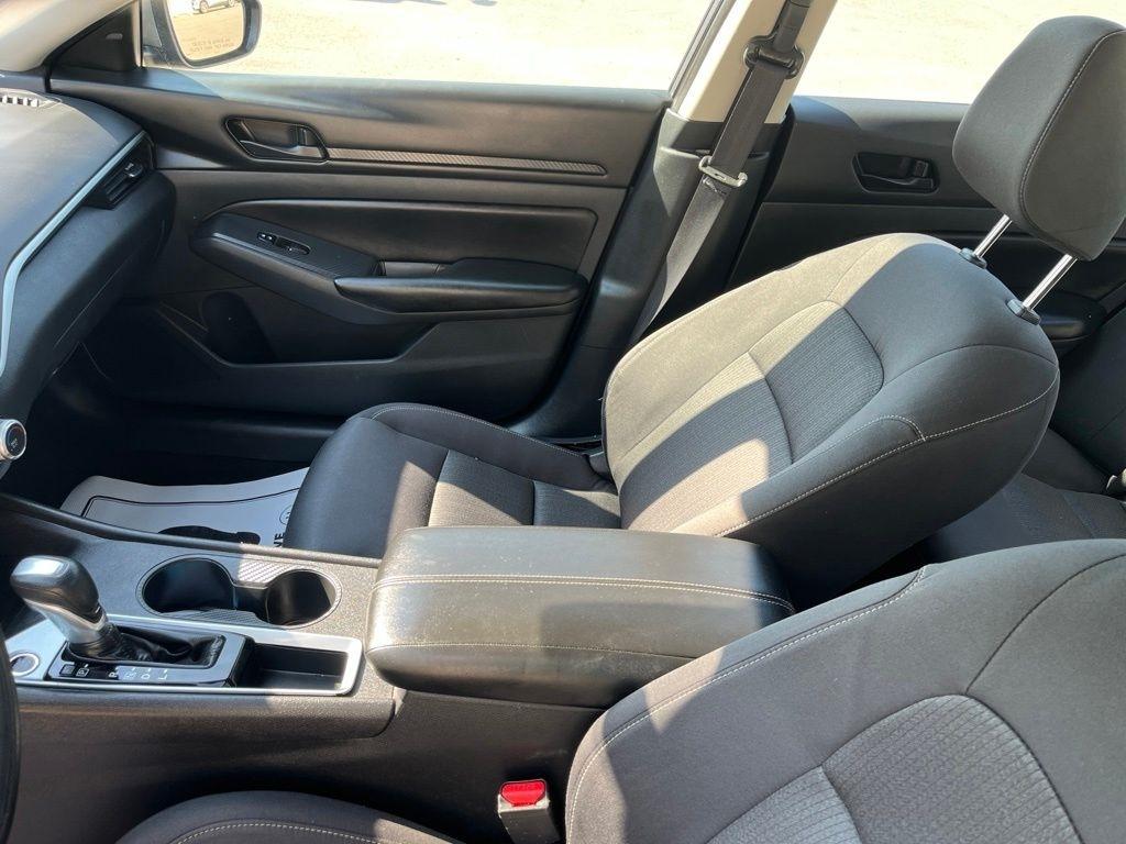 Nissan Altima  2023