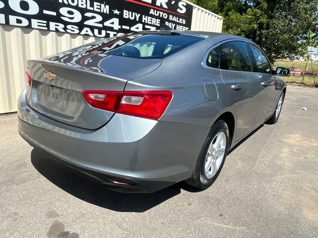 Chevrolet Malibu  2023