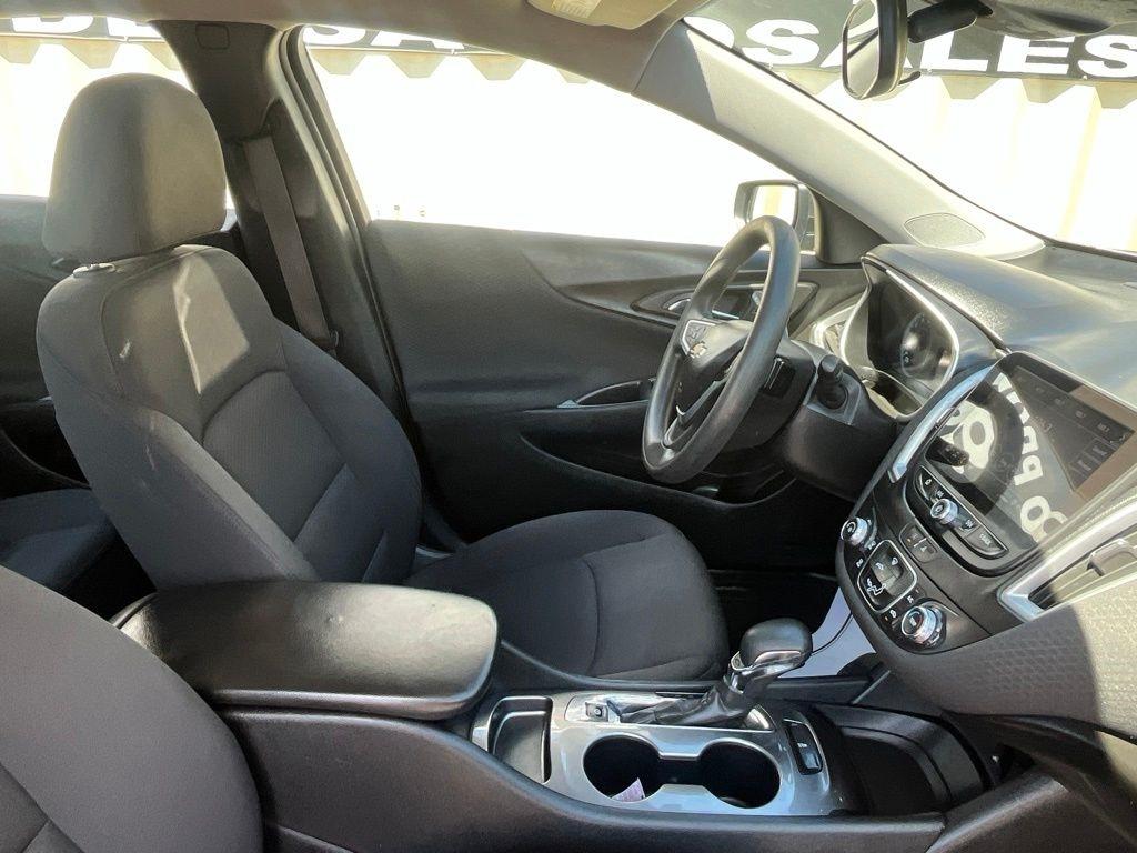 Chevrolet Malibu  2023