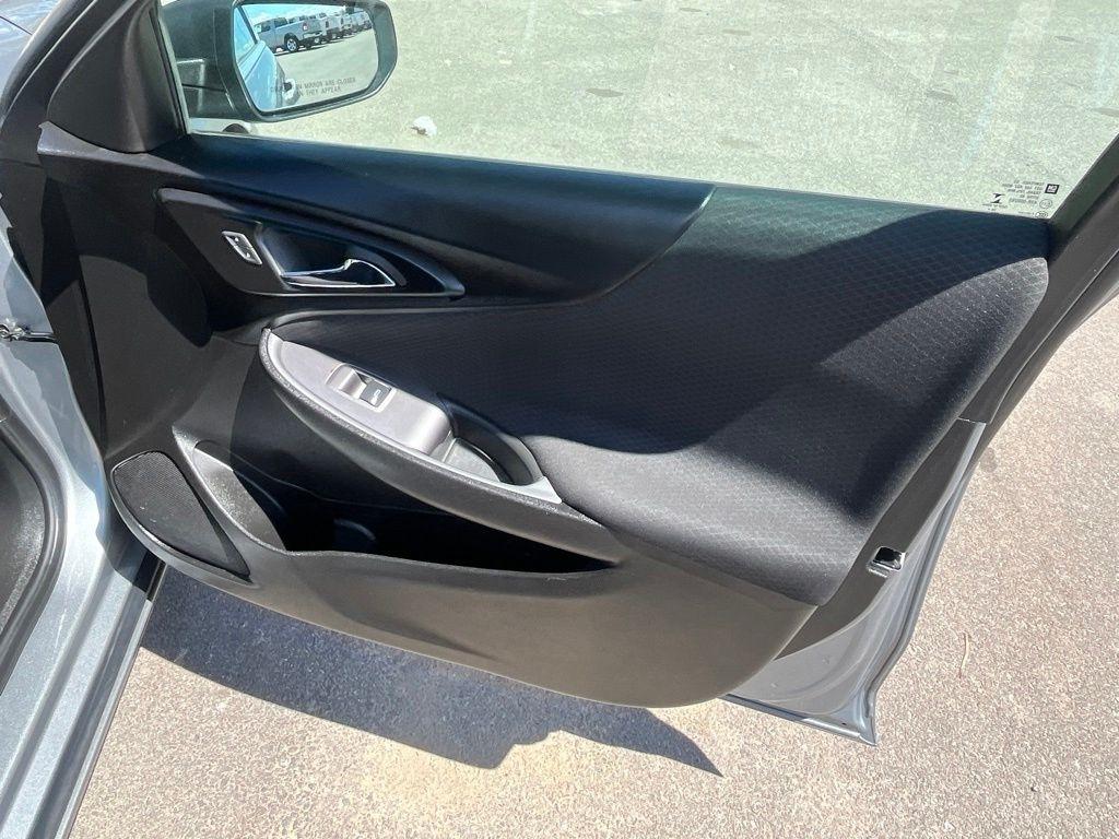 Chevrolet Malibu  2023