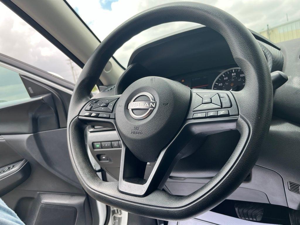 Nissan Sentra  2024