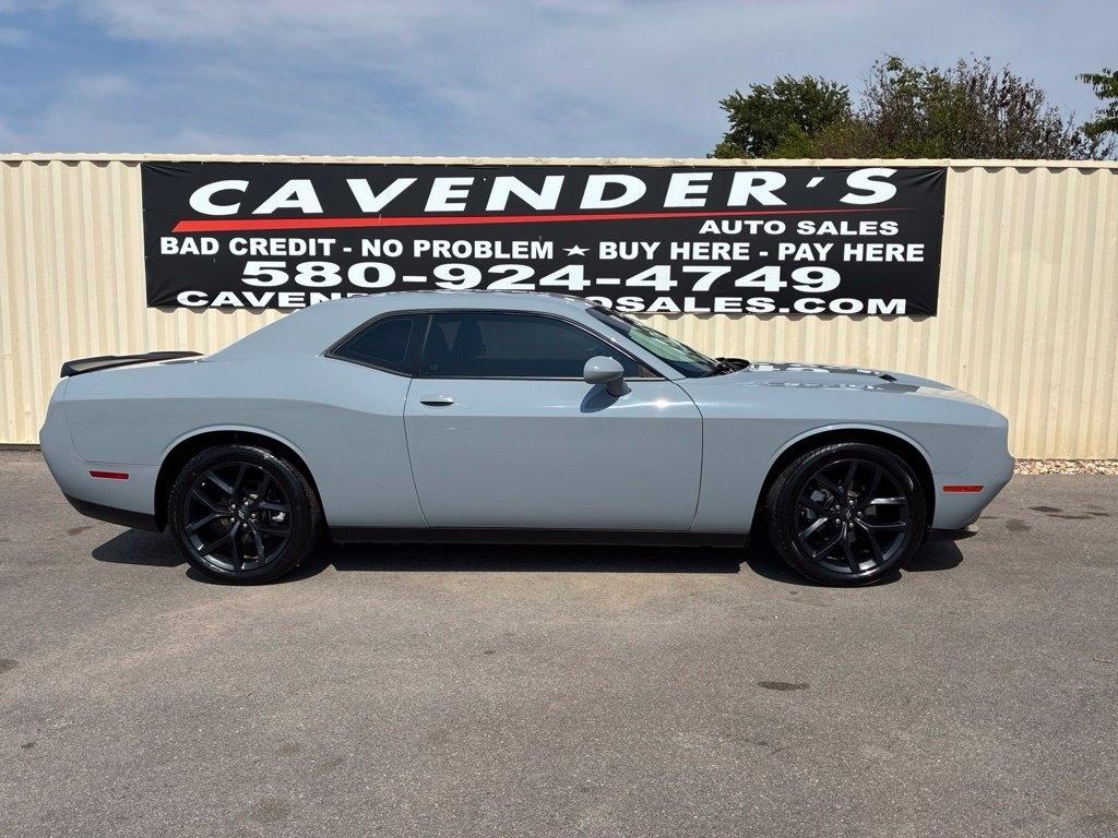 2022 Dodge Challenger SXT