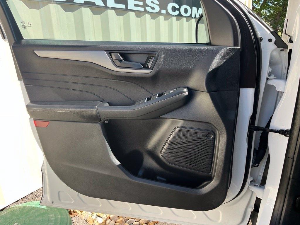 Ford Escape  2023