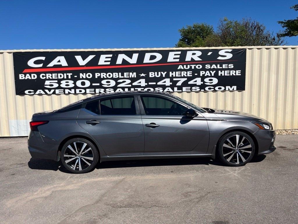Nissan Altima  2021