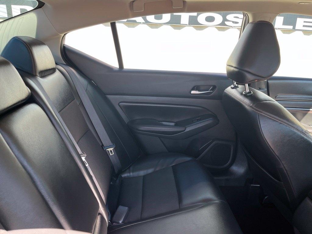 Nissan Altima  2021