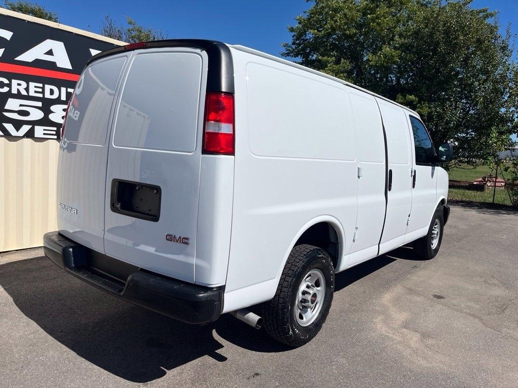 GMC Savana  2023