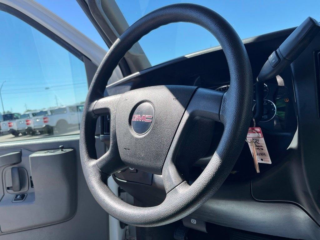 GMC Savana  2023