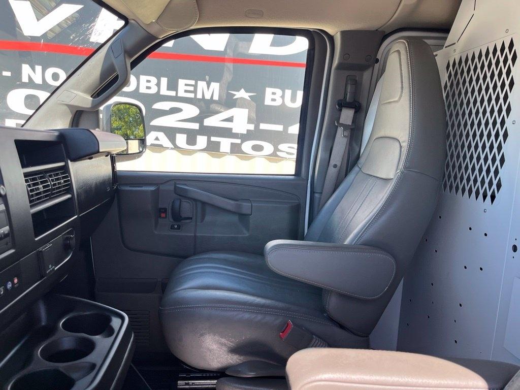 GMC Savana  2023
