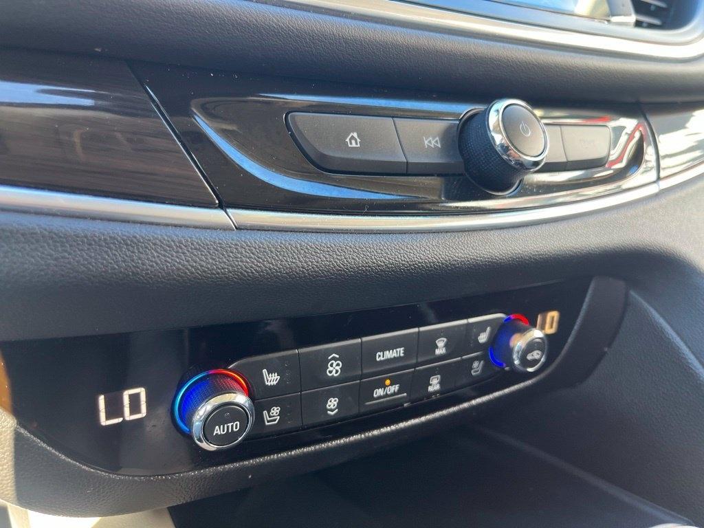 Buick Enclave  2018