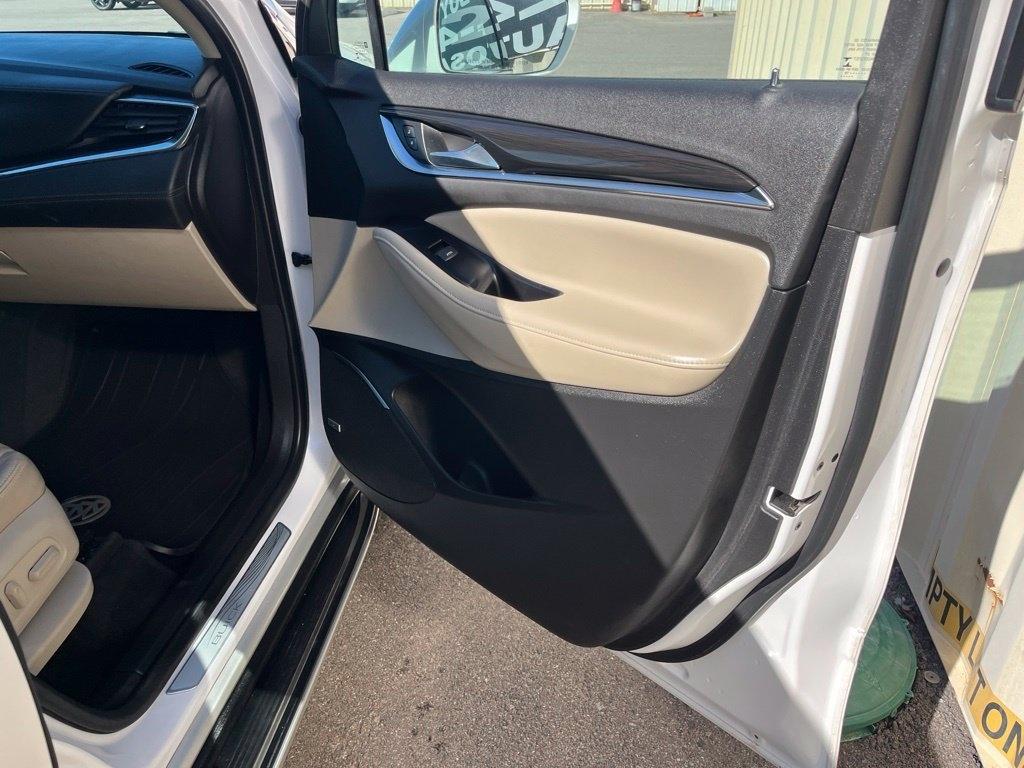 Buick Enclave  2018