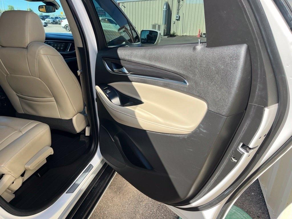Buick Enclave  2018