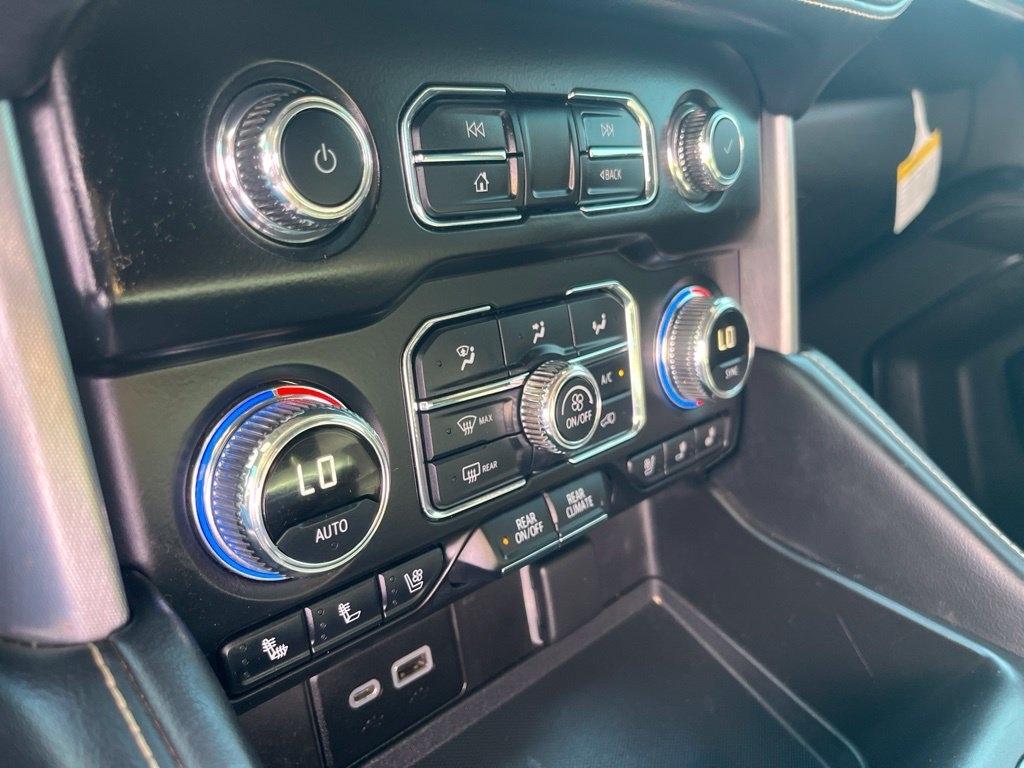 GMC Yukon XL  2021