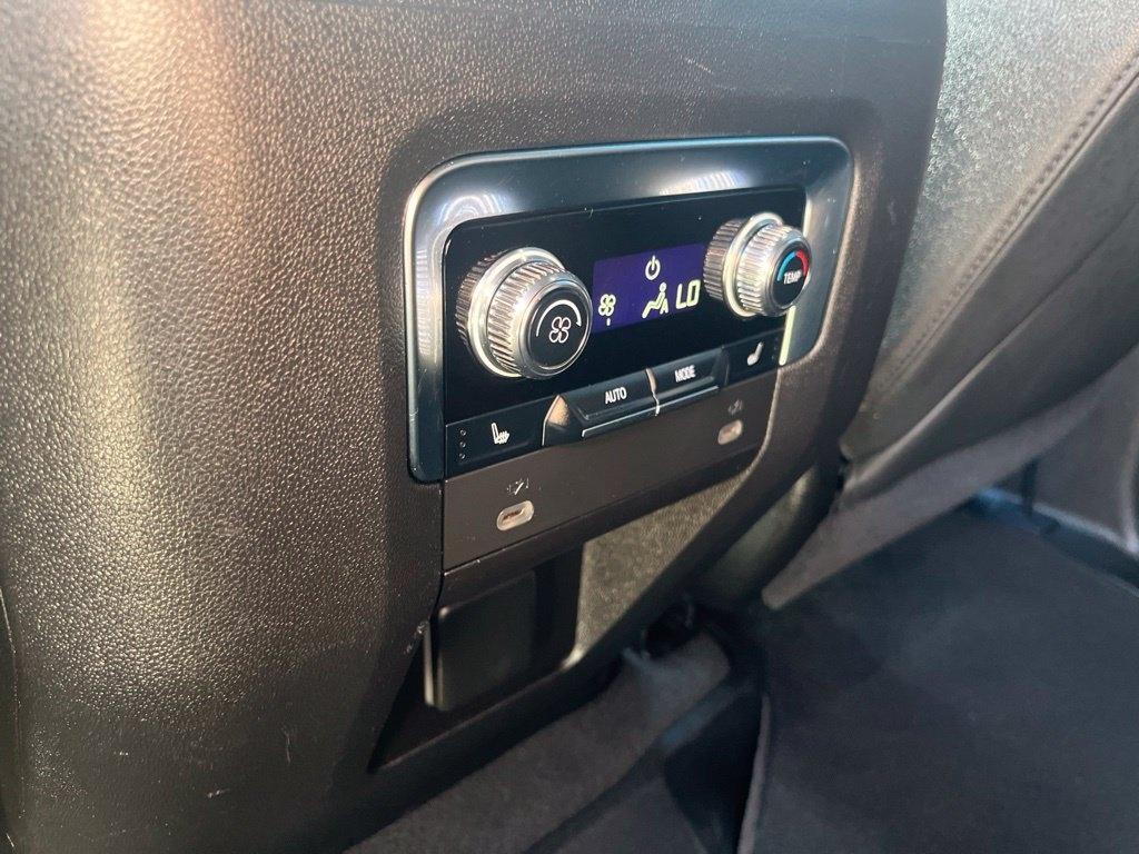GMC Yukon XL  2021