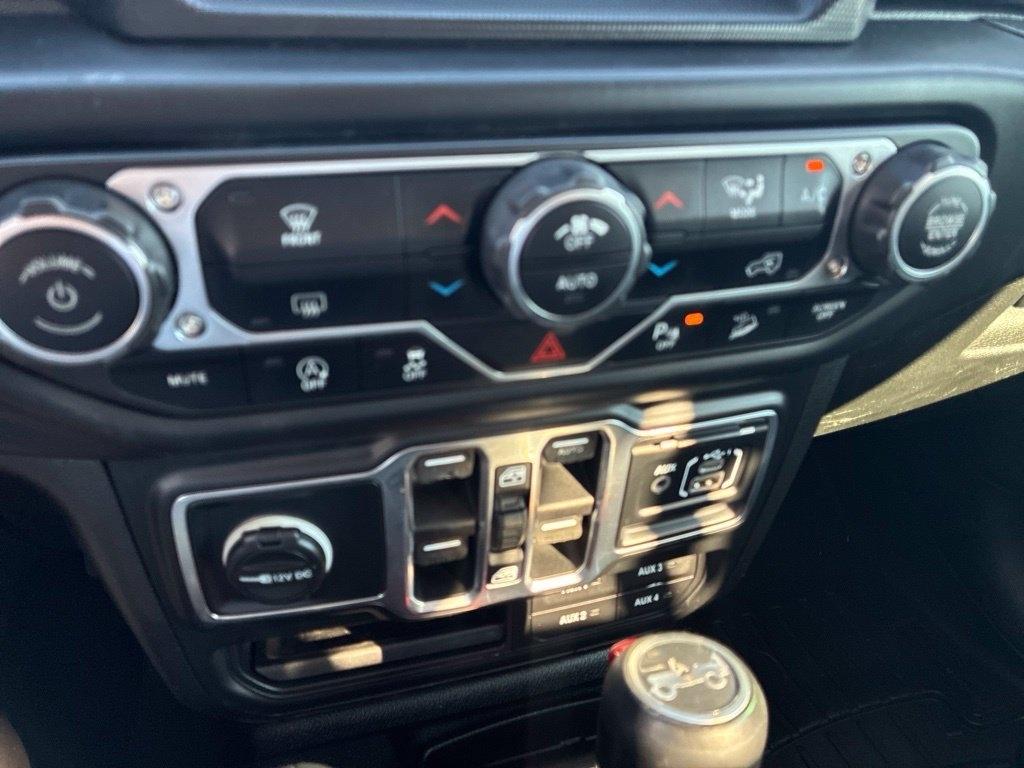 Jeep Wrangler  2018