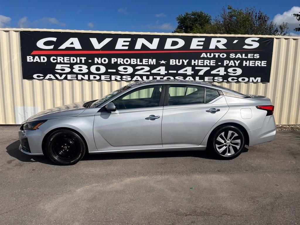 Nissan Altima  2023