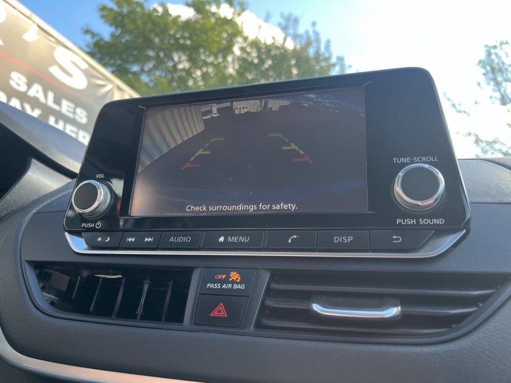 Nissan Altima  2023