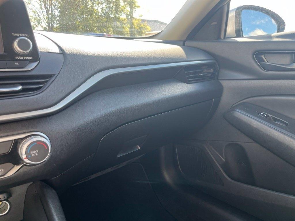 Nissan Altima  2023
