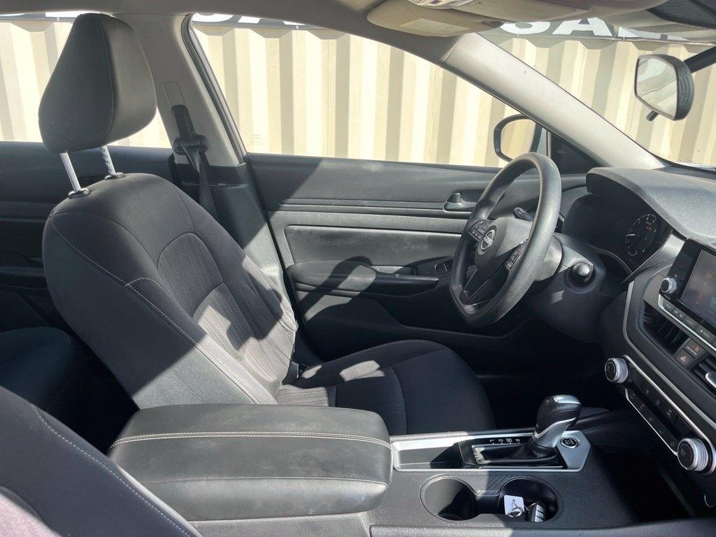 Nissan Altima  2023