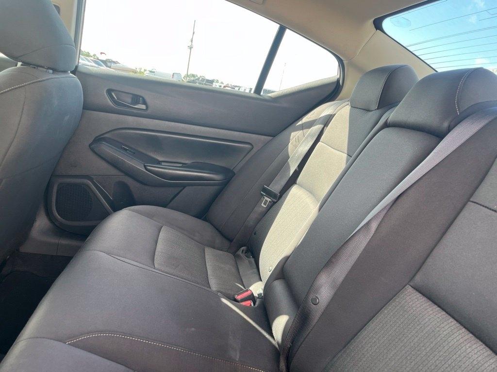 Nissan Altima  2023