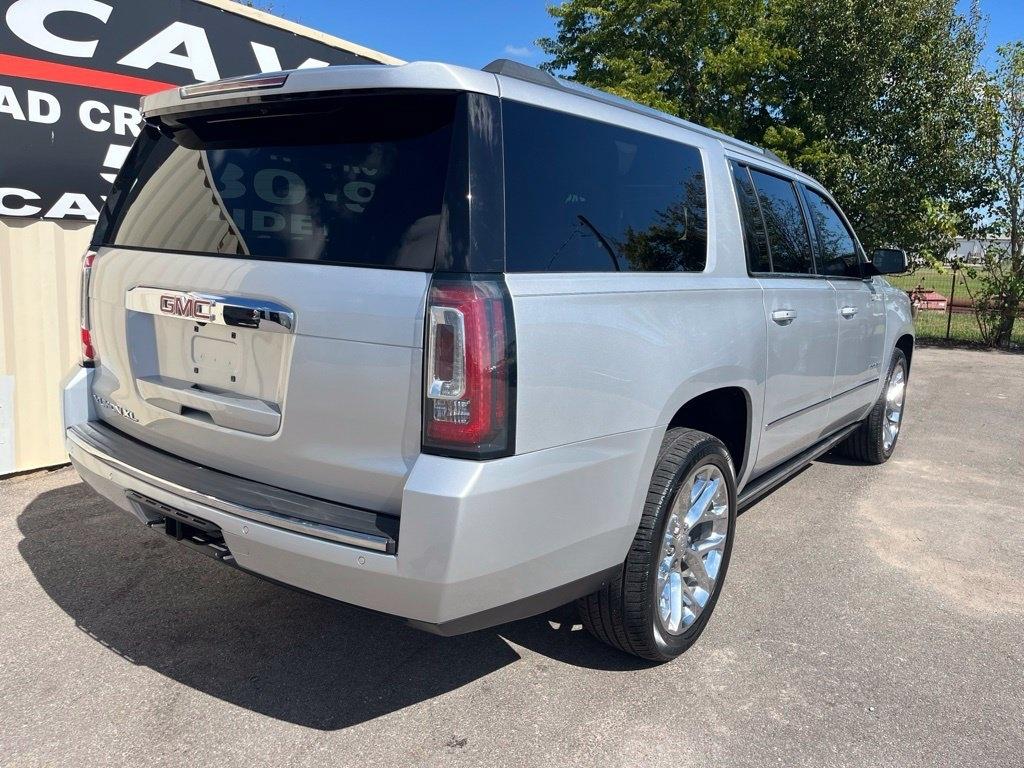 GMC Yukon XL  2017
