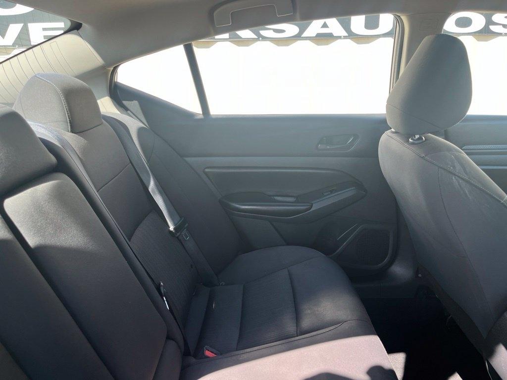 Nissan Altima  2024