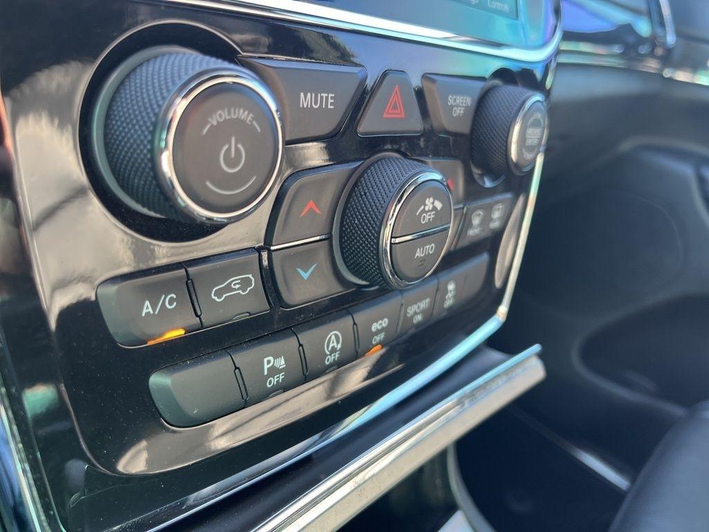 Jeep Grand Cherokee  2021